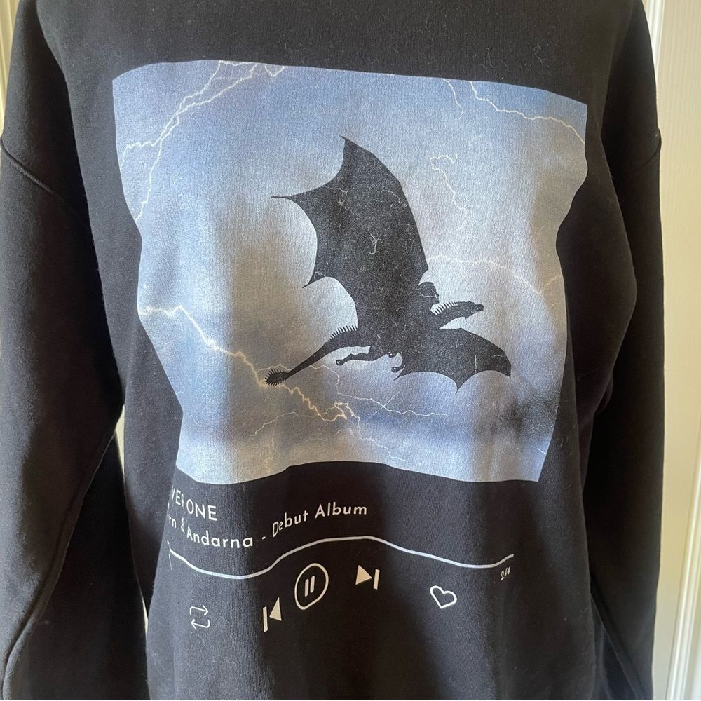 Fourth Wing Basgiath War College Unisex Sweatshirt | Size M - Picture 4 of 7